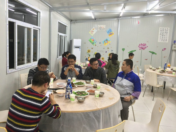 洗手间和食堂两个最能体现豪门国际的地方！